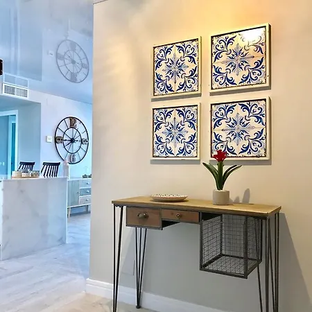 Luxury House 110 M2 On The Beach, Pool, Parking Apartament *