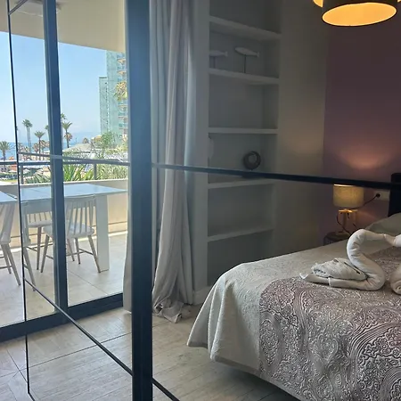 Luxury House 110 M2 On The Beach, Pool, Parking Lägenhet *