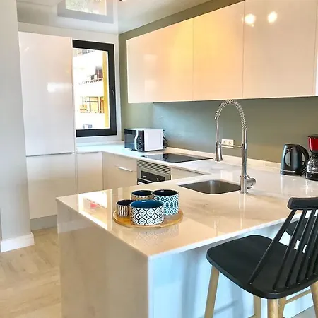 Luxury House 110 M2 On The Beach, Pool, Parking Torremolinos