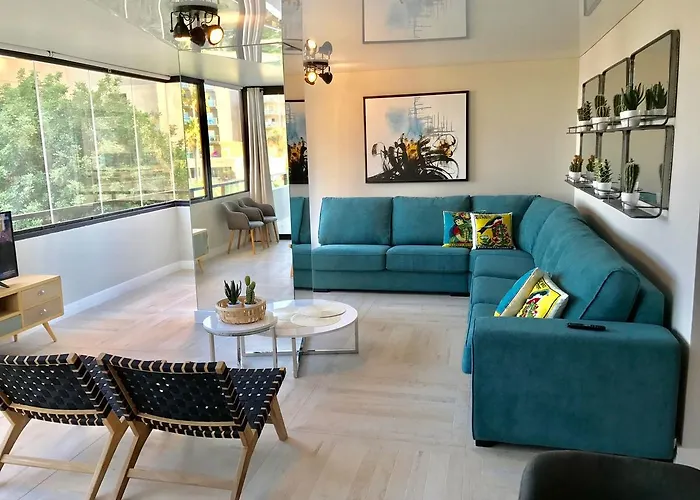 Luxury House 110 M2 On The Beach, Pool, Parking Lejlighed