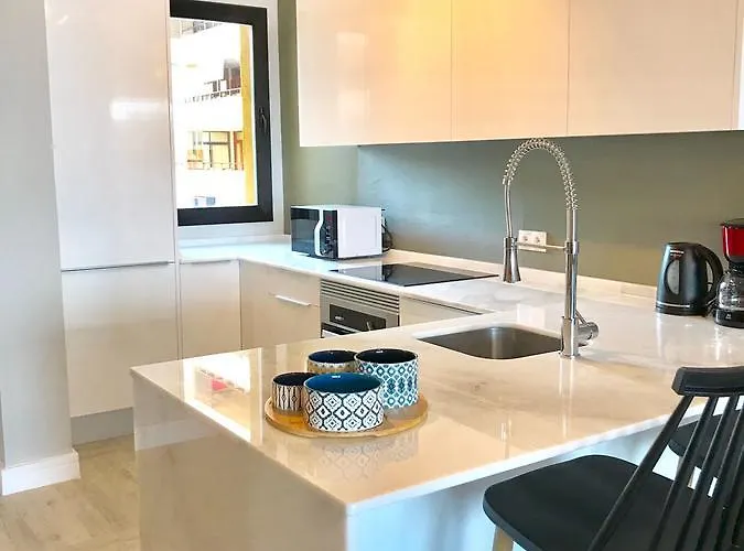 Luxury House 110 M2 On The Beach, Pool, Parking Torremolinos